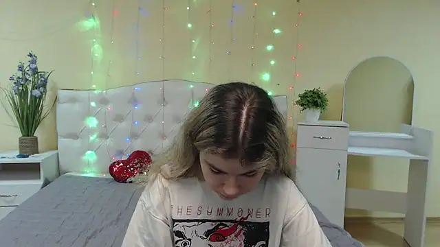 TinaRedly online show from 02.02.25