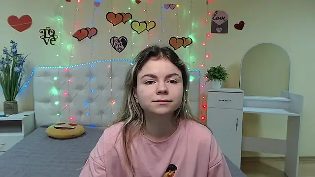 TinaRedly online show from 03.08.25