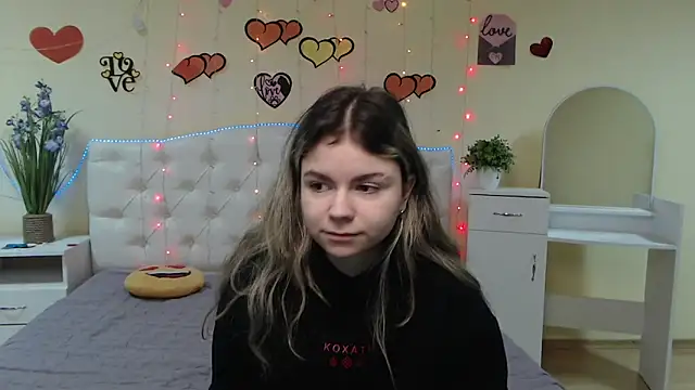 TinaRedly online show from 03.09.25