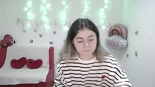 TinaRedly online show from 10.06.25