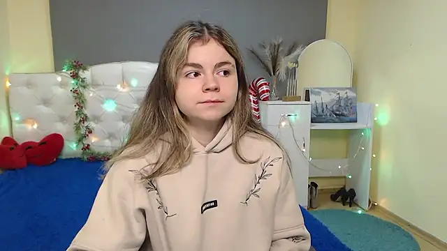 TinaRedly online show from 01.11.26