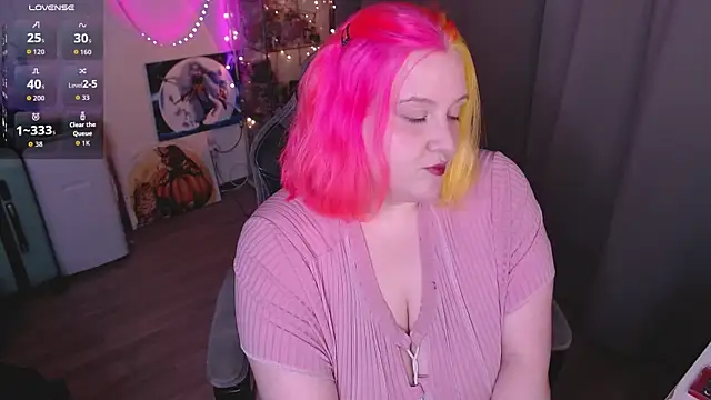 Snapshot of lissamuff chatting on 09.11.25 lissamuff online show from 09.11.25