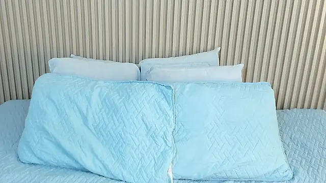 charlottebrowns  online show from 11.21.25