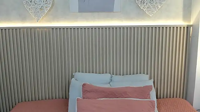 charlottebrowns  online show from 03.05.26