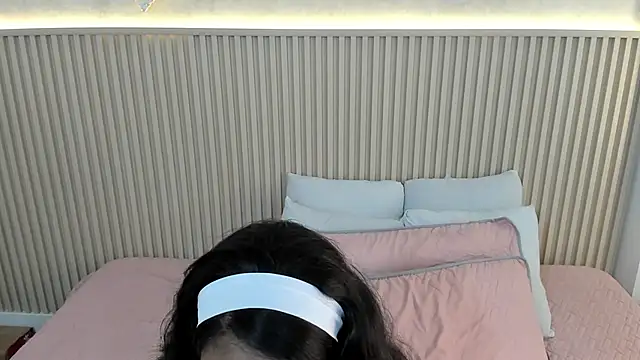 charlottebrowns  online show from 03.28.26