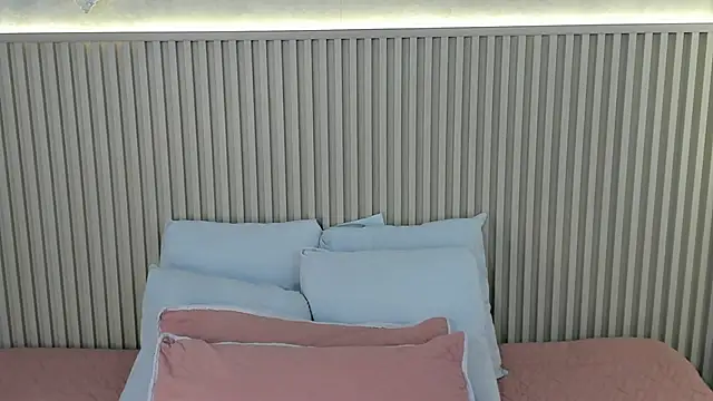 charlottebrowns  online show from 05.19.26