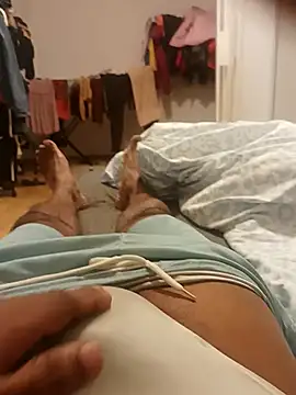 Snapshot of maleesa chatting on 11.19.25 maleesa online show from 11.19.25