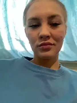 DreamGirl-777 online show from 12.18.24