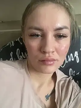 DreamGirl-777 online show from 12.23.24