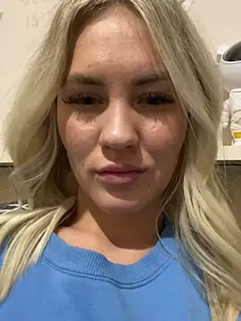 DreamGirl-777 online show from 12.24.24