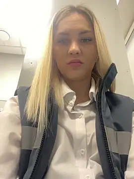 DreamGirl-777 online show from 01.24.25