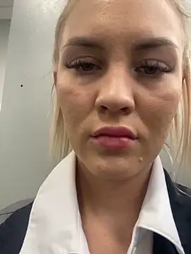 DreamGirl-777 online show from 01.30.25