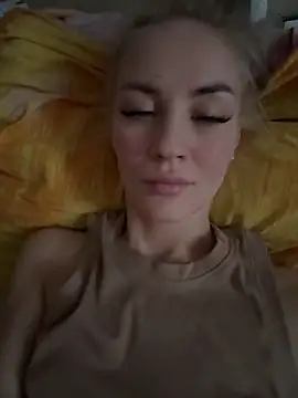 DreamGirl-777 online show from 12.18.25