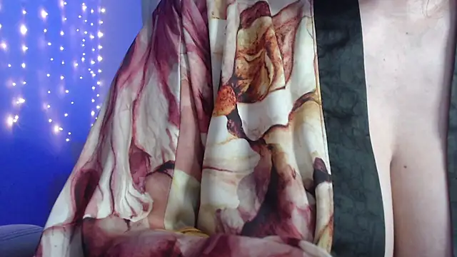 Snapshot of missdaniels chatting on 12.16.24 missdaniels online show from 12.16.24