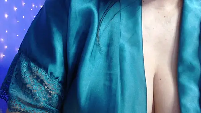 Snapshot of missdaniels chatting on 01.28.25 missdaniels online show from 01.28.25