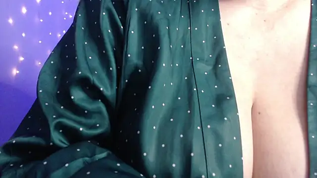 Snapshot of missdaniels chatting on 01.29.25 missdaniels online show from 01.29.25