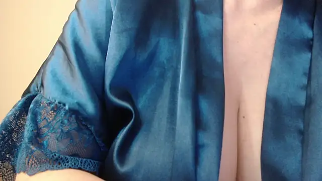 Snapshot of missdaniels chatting on 03.11.25 missdaniels online show from 03.11.25