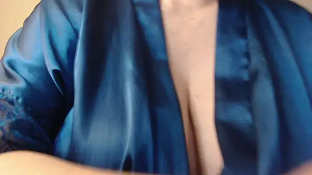 Snapshot of missdaniels chatting on 03.11.25 missdaniels online show from 03.11.25