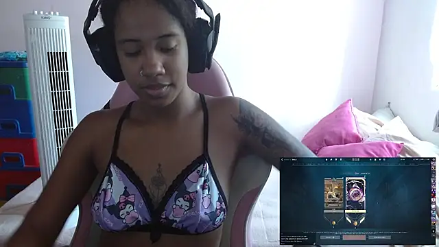 TiffanyRoouse online show from 01.18.25