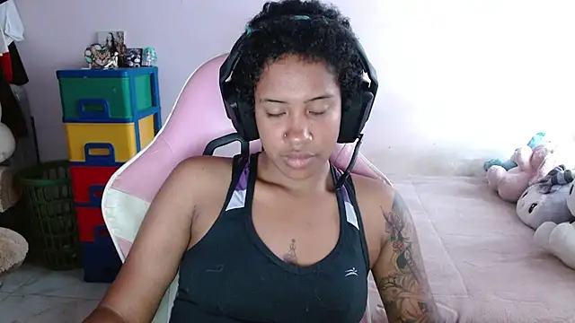 TiffanyRoouse online show from 11.04.25