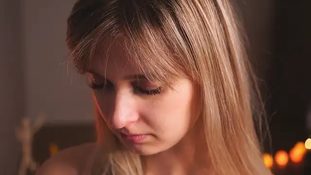 Snapshot of hereandnows_ chatting on 12.28.24 hereandnows online show from 12.28.24