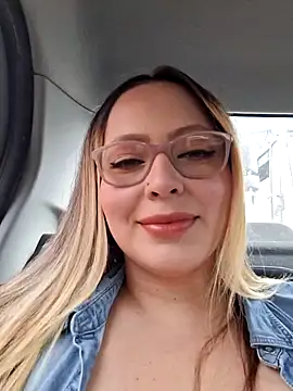 Snapshot of Valentina_St chatting on 01.07.25 Valentina St online show from 01.07.25