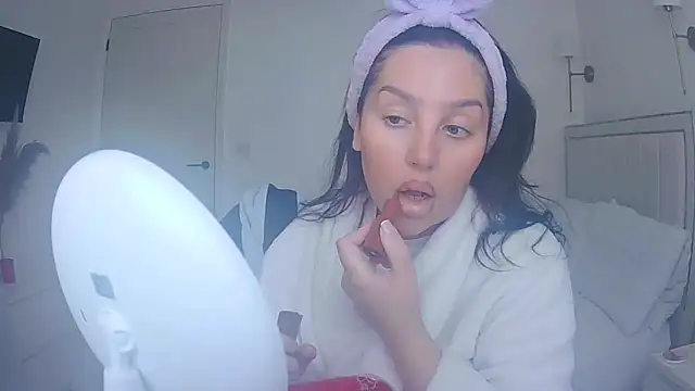 magical mia online show from 05.12.26