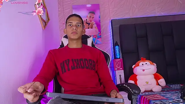 Snapshot of dilan_alfonzo chatting on 03.14.26 dilan alfonzo online show from 03.14.26