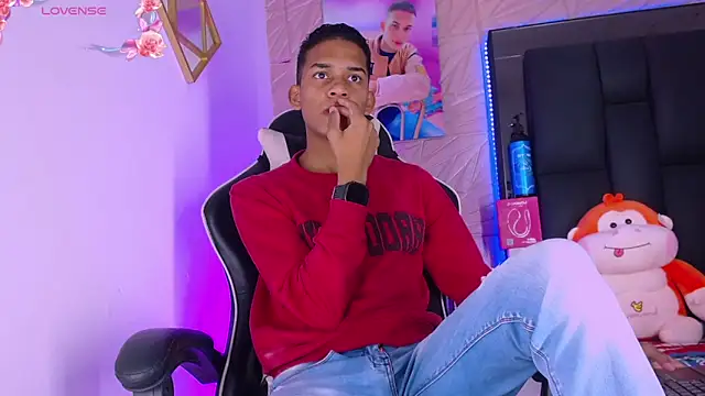 Snapshot of dilan_alfonzo chatting on 04.01.26 dilan alfonzo online show from 04.01.26