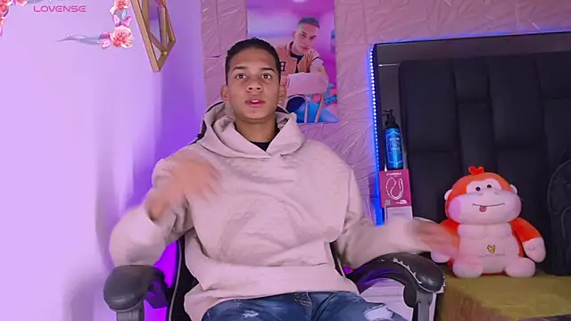 Snapshot of dilan_alfonzo chatting on 04.02.26 dilan alfonzo online show from 04.02.26