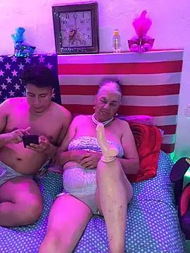 Snapshot of Grandma_Mature23 chatting on 01.22.25 Grandma Mature23 online show from 01.22.25