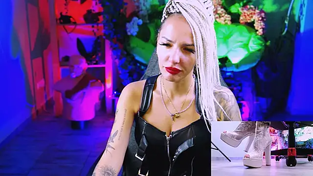 MonicaMaxwel online show from 09.22.25