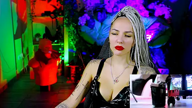 MonicaMaxwel online show from 01.12.26