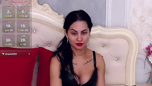 Snapshot of HeidiLust chatting on 11.14.25 HeidiLust online show from 11.14.25