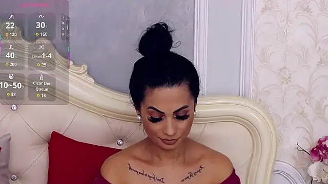 Snapshot of HeidiLust chatting on 11.21.25 HeidiLust online show from 11.21.25