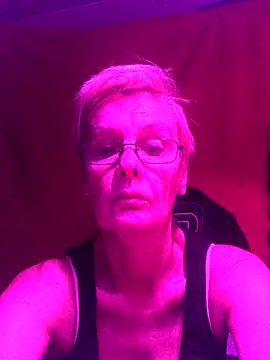 Snapshot of HelgaHimmell chatting on 11.15.25 HelgaHimmell online show from 11.15.25