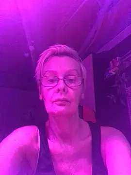 Snapshot of HelgaHimmell chatting on 12.01.25 HelgaHimmell online show from 12.01.25