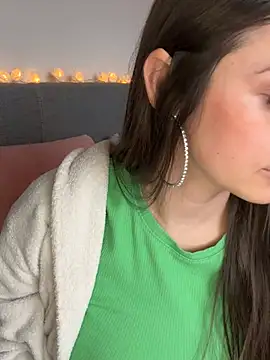 Snapshot of Loella-Rose chatting on 01.23.25 Loella-Rose online show from 01.23.25