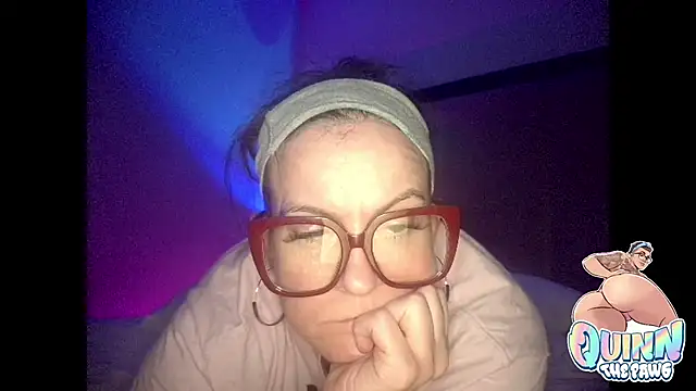 quinnmariexo online show from 11.11.25