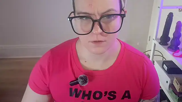 quinnmariexo online show from 02.16.26