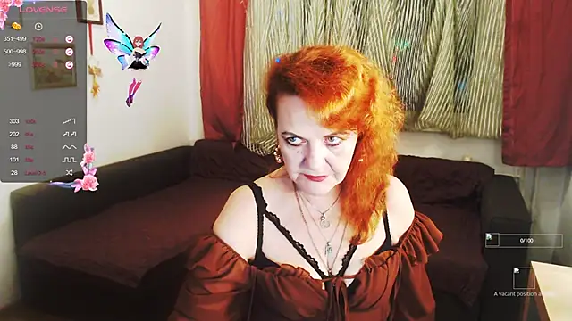 Snapshot of Liset_Monro chatting on 10.13.25 Liset Monro online show from 10.13.25