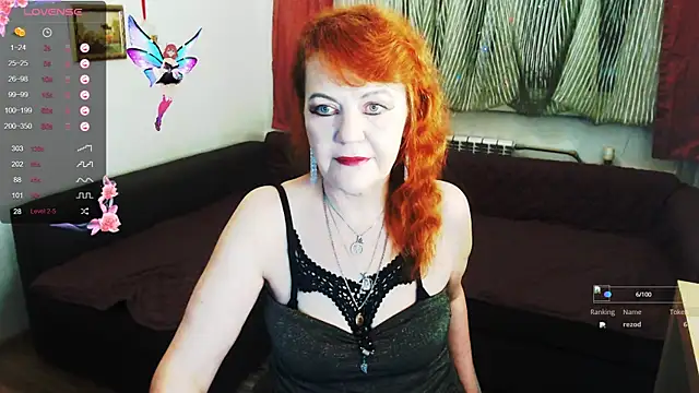 Snapshot of Liset_Monro chatting on 10.29.25 Liset Monro online show from 10.29.25