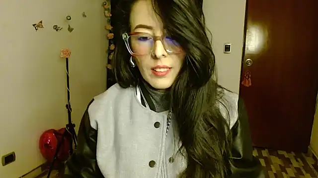 ella peck online show from 11.19.25