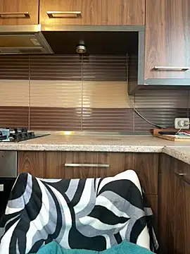 Snapshot of Hotmomcheckk_ chatting on 03.16.25 Hotmomcheckk online show from 03.16.25