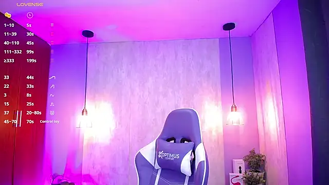 Snapshot of danny_goddess chatting on 03.17.25 danny goddess online show from 03.17.25