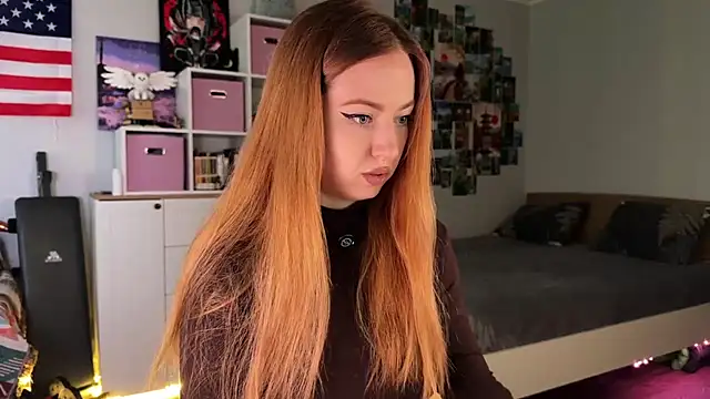 LinaWitch online show from 04.14.26