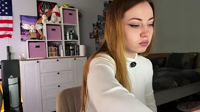 LinaWitch online show from 06.28.26