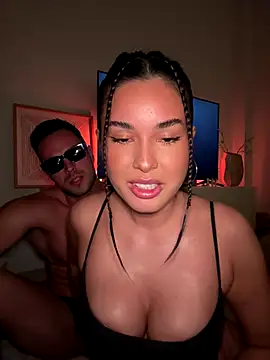 Snapshot of Lizhush_ chatting on 10.14.25 Lizhush  online show from 10.14.25