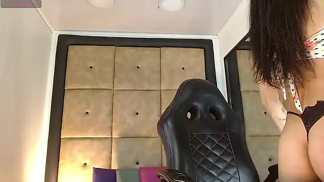 PriscilaRainbow online show from 11.12.25