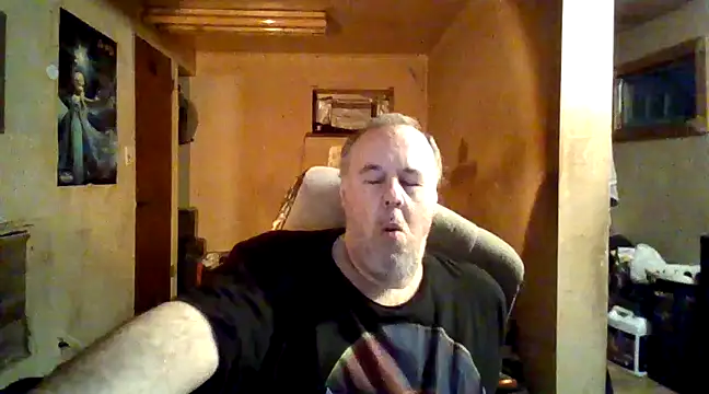 Snapshot of Nightshade7712 chatting on 12.24.24 Nightshade7712 online show from 12.24.24
